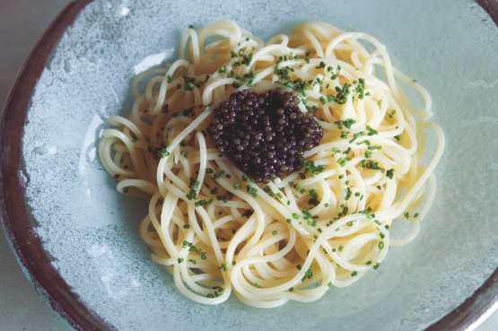 L'Insalata di spaghetti al caviale: «Il mio capolavoro massimo»