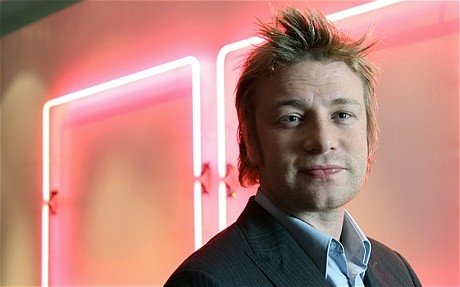 MODELLO ANGLOSASSONE. Jamie Oliver, da tempo sulla breccia (foto telegraph.co.uk)