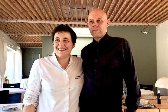 Antonia Klugmann and Romano De Feo, the two minds and faces of L’Argine, an extraordinary restaurant, so current, serene and full of ideas in the kitchen, dining room and cellar