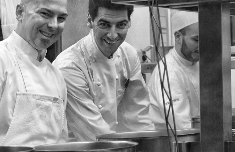 Massimiliano Alajmo con il suo sous chef Diego Magro. Foto Sergio Coimbra
