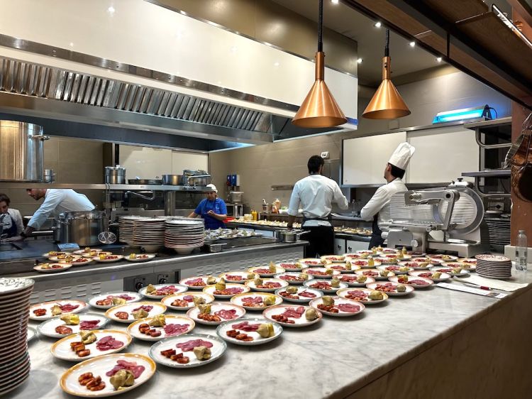 La cucina al lavoro
