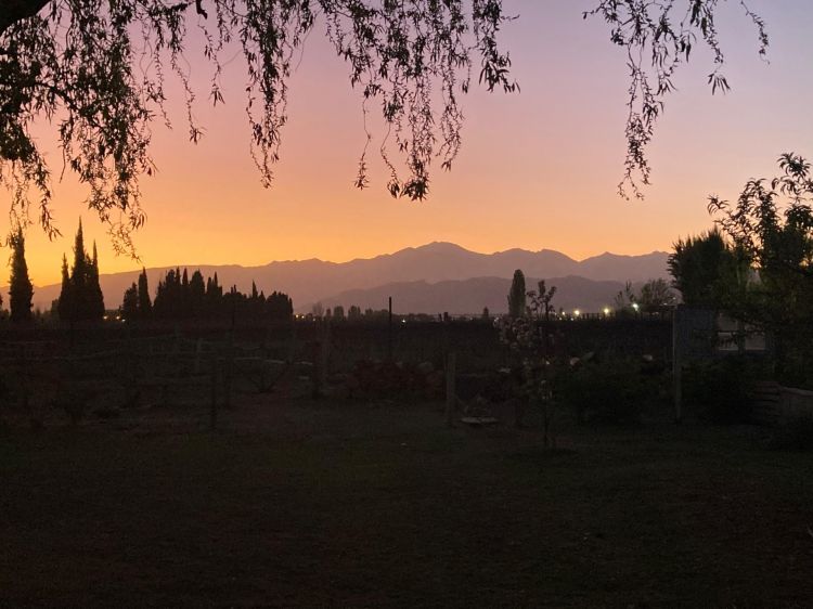 La vista al tramonto dalla cantina di Giuseppe