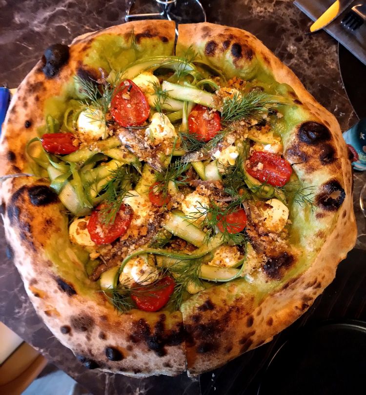 La mia prima primavera è la pizza simbolo della rinascita di Jurgen: profuma di libertà e di riscatto