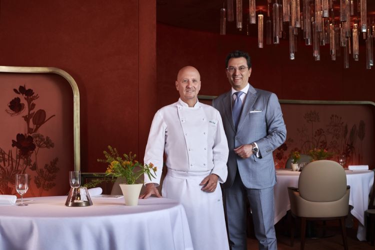 Beck con Alessandro Cabella, Managing director del Rome Cavalieri