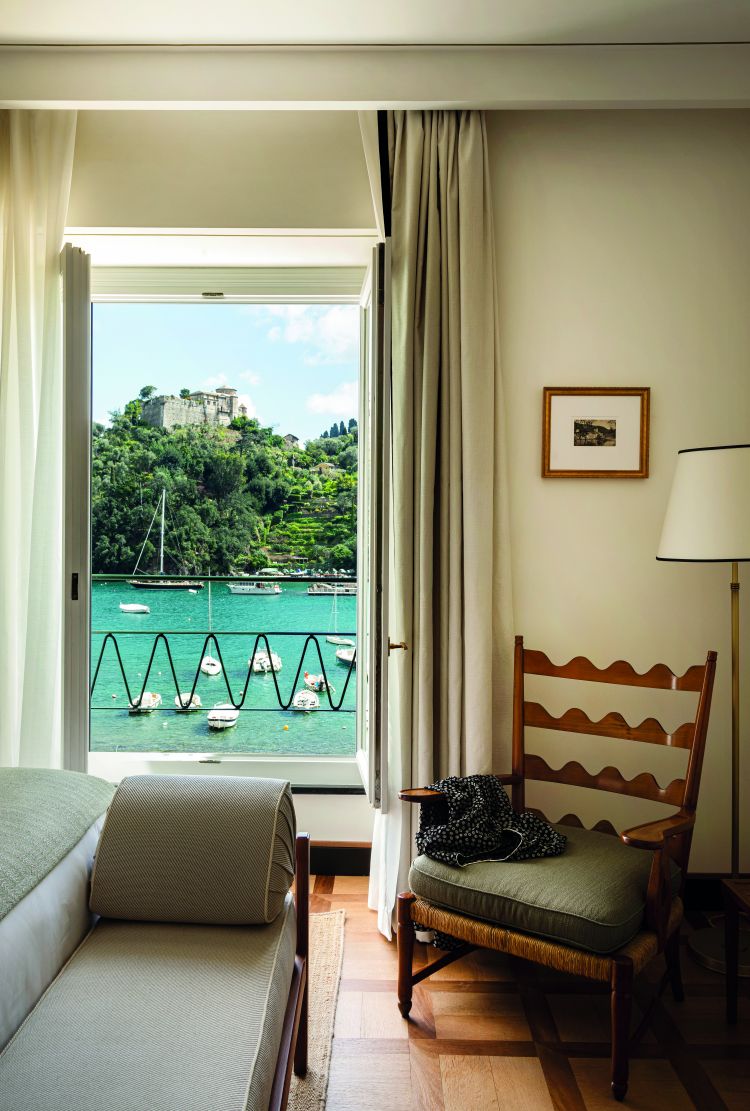 Lo Splendido Mare, A Belmond Hotel, Portofino, conta appena 10 camere e 4 suite, affacciate sull'incantevole Piazzetta di Portofino