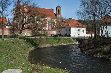 La Vilnia è il fiume che attraversa e dà il nome