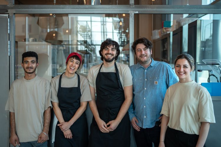 La grande squadra di Lafa, nuova insegna di cucina