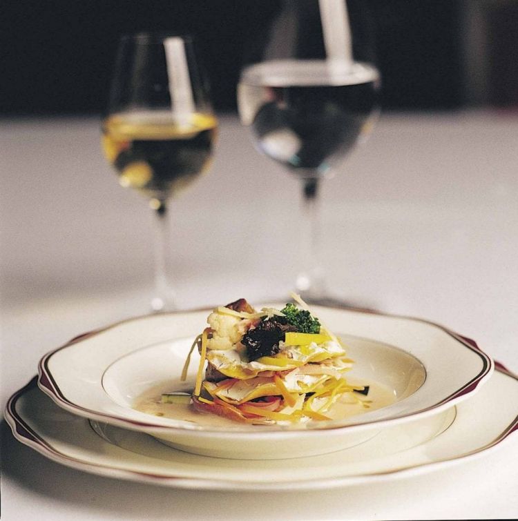 Un piatto di Corelli: Lasagnetta croccante con verdure, foie-gras e prosciutto di Praga