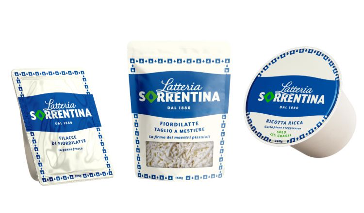 Nel 2025 &egrave; nata la linea di Latteria Sorrentina dedicata alla grande distribuzione, dunque destinata al banco frigo. Comprende:&nbsp;

●&nbsp;&nbsp;&nbsp;Fiordilatte "Taglio a mestiere": &egrave; il famoso fiordilatte di Latteria Sorrentina proposto come ingrediente per pizza e ricette, con un taglio a listelli secondo la misura definita dai migliori pizzaioli e chef. &Egrave; disponibile in busta con finestra trasparente nel formato da 150 grammi.

●&nbsp;&nbsp;&nbsp;Ricotta "Ricca": preparata come vuole la tradizione artigianale e arricchita con panna per risultare cremosa, &egrave; ideale per la cucina e la pasticceria, in vaschette a cestino nel formato da 240 grammi.

●&nbsp;&nbsp;&nbsp;"Filacce" di fiordilatte: una golosa stracciatella preparata a partire dal fiordilatte sfilacciato a mano e immerso in panna fresca, dalla consistenza morbida e vellutata e dal sapore delicato. Ideale per il consumo immediato o utilizzata come ingrediente in cucina, disponibile in vaschette da 200 grammi.

