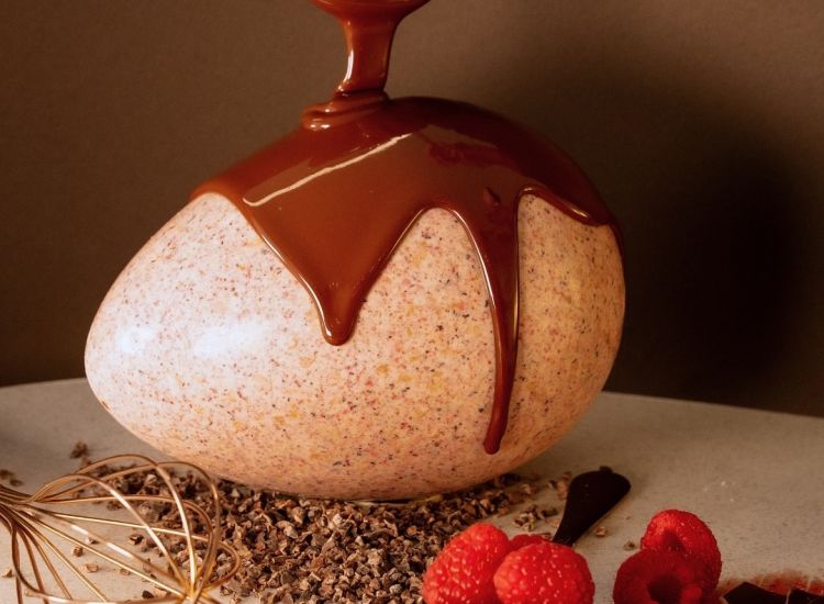 L'uovo al cioccolato di Gucci Osteria e Lavoratti