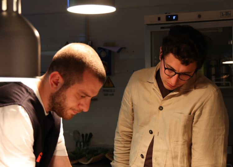  Giulio Di Donfrancesco, a destra, con lo chef Leonardo D'Ingeo
