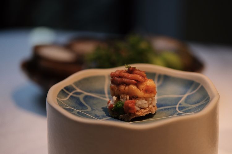 Let’s Eat Rice: gambero di fiume Tipi, riso jasmine, cracker di sago, grasso di gambero
