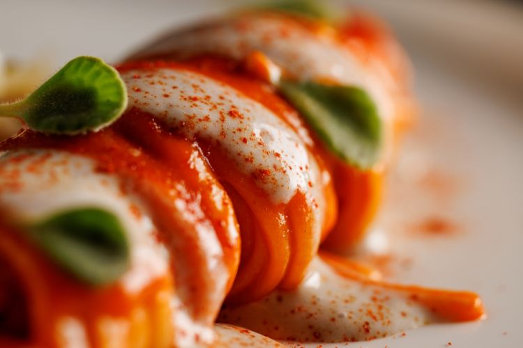 Linguina peperone, baccalà e origano
