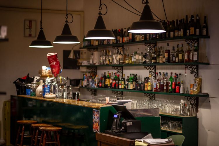 Uno scorcio di quello che era il vecchio bar
