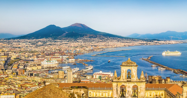 Napoli è una delle città più belle e coinvolgen