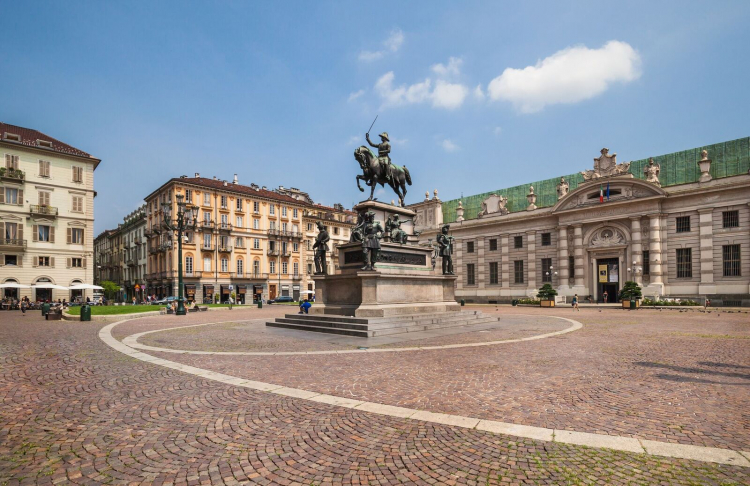 Piazza Carlo Alberto, sede del Turin Coffee