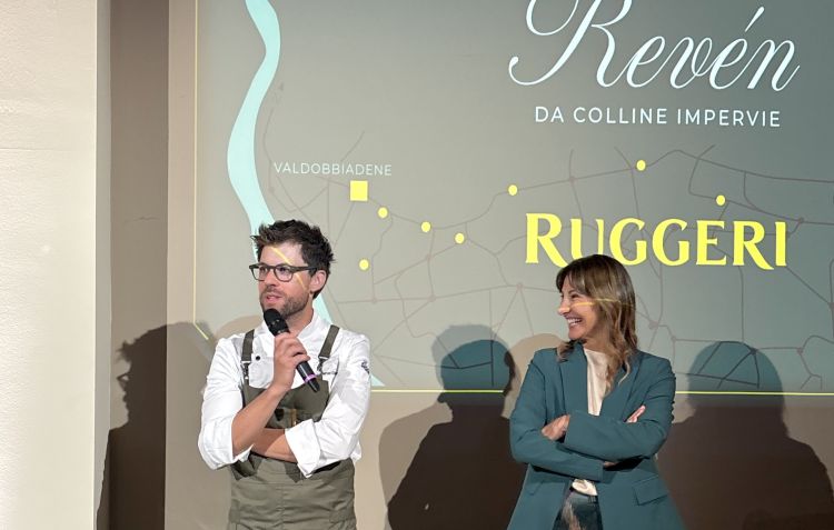 Lo chef Lorenzo Cogo con Laura Mayr
