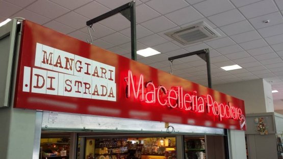The sign characterising the counter at Macelleria Popolare