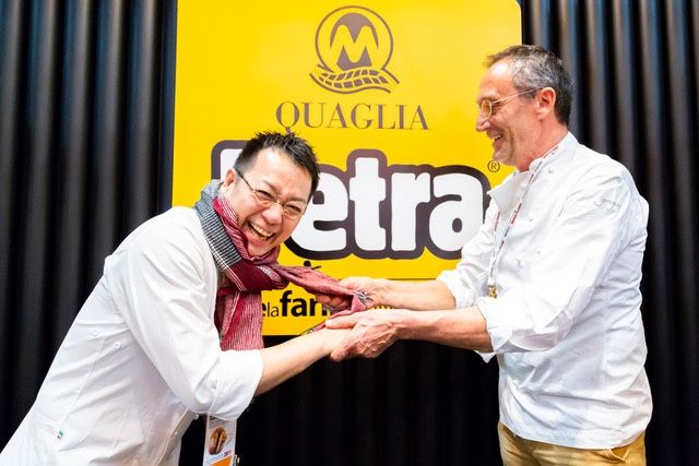 Yoji Tokuyoshi e Lello Ravagnan nel corner di Molino Quaglia

