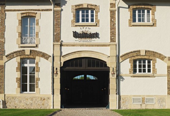 The entrance to the Maison in Reims
