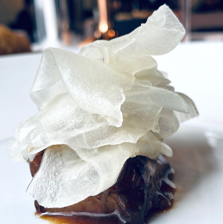 Hayashi, orzo, daikon, taglio cappello del prete
