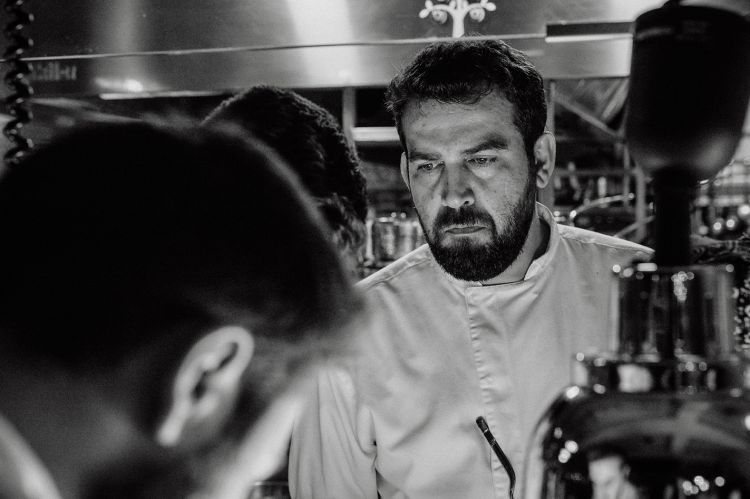 Maksut Askar, chef at restaurant Neolokal in Istan