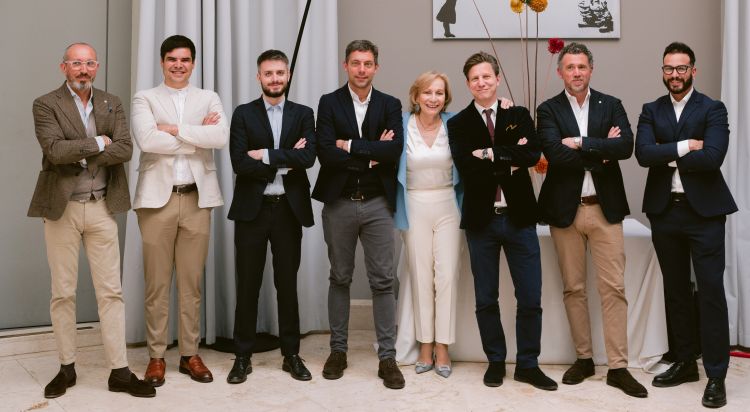 Marilisa Allegrini con il suo staff