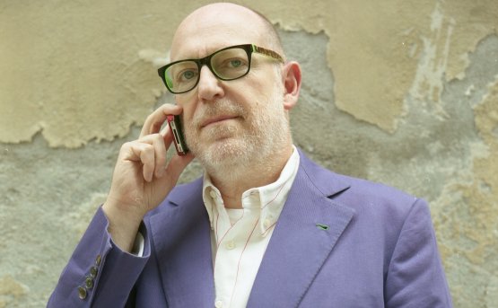 L'autore, Alessandro Marzo Magno. Veneziano, è stato per dieci anni caposervizio al settimanale Diario
