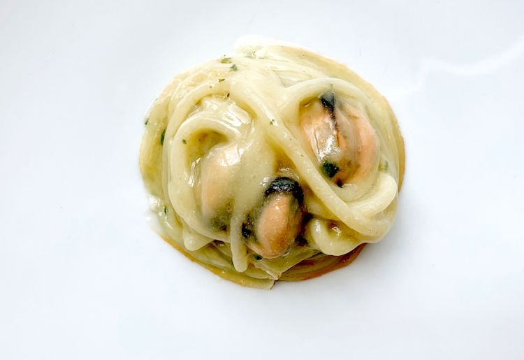 Spaghettone Cavalieri, cozze e pecorino Stella di Cecca
