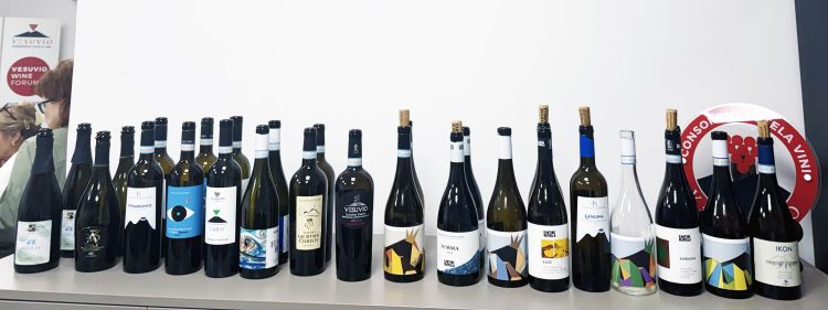 L'assaggio dei vini bianchi e degli spumanti