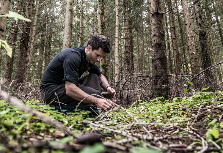 Lo chef Mattia Baroni. Tutte le foto sono tratte d