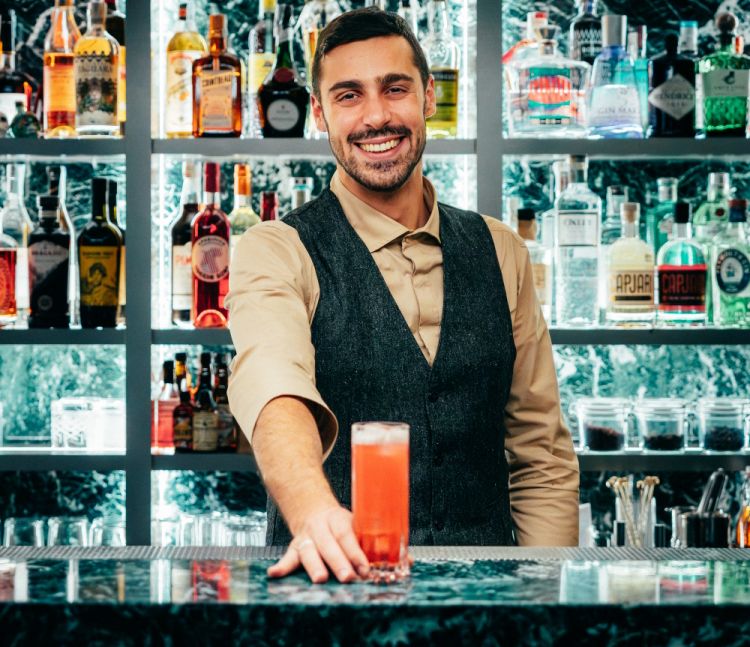 Mattia Mizzi, responsabile del bar
(foto Maurizio Camagna)