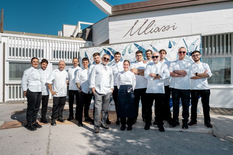 Mauro Uliassi con il suo staff
