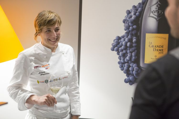 Antonia Klugmann a Identità di Champagne - Atelier des Grandes Dames, la sezione di Identità Milano 2019 in collaborazione con Veuve Clicquot
