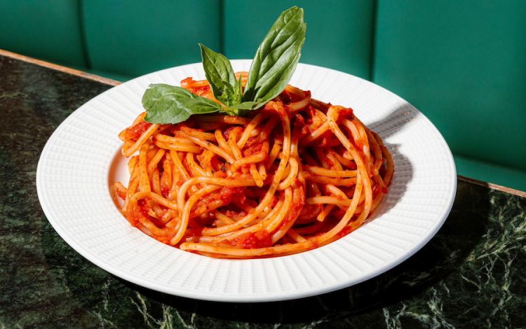 Pasta al pomodoro, an icon of the Italian cuisine all over the world