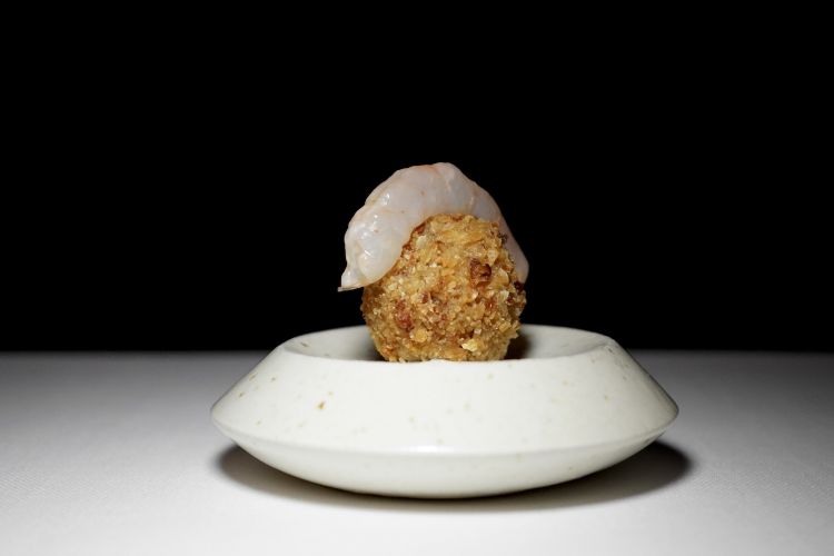 Polpetta di morcilla, vaniglia e gamberetto bianco
