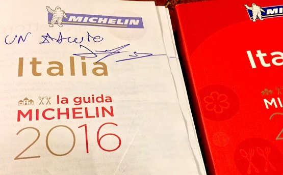 La copia della Guida Michelin Italia 2016 di Paolo