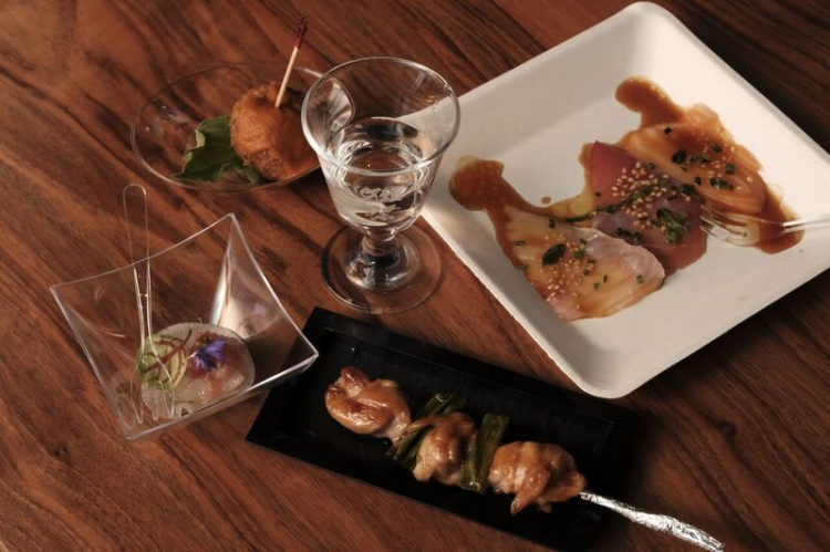 Una parte del menu studiato da Wicky Priyan per il sake pairing