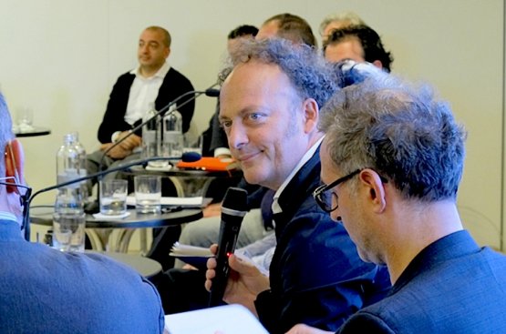 Moreno Cedroni durante l'incontro del giugno 2013 a Roma tra una decina di chef italiani e l'allora ministro della cultura Massimo Bray