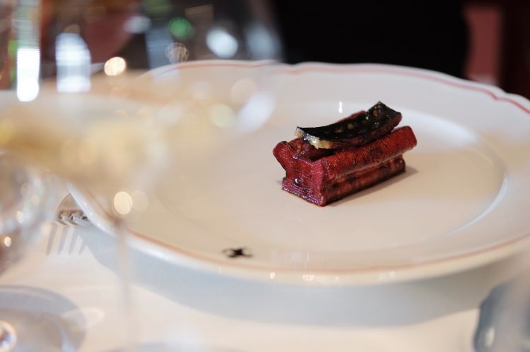 Motore:&nbsp;pasta in 3D al pomodoro al forno, con datterini confit, pomodori marinati e pesto di pomodoro secco
