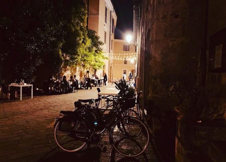 Nascostoposto all'aperto, in versione estiva
