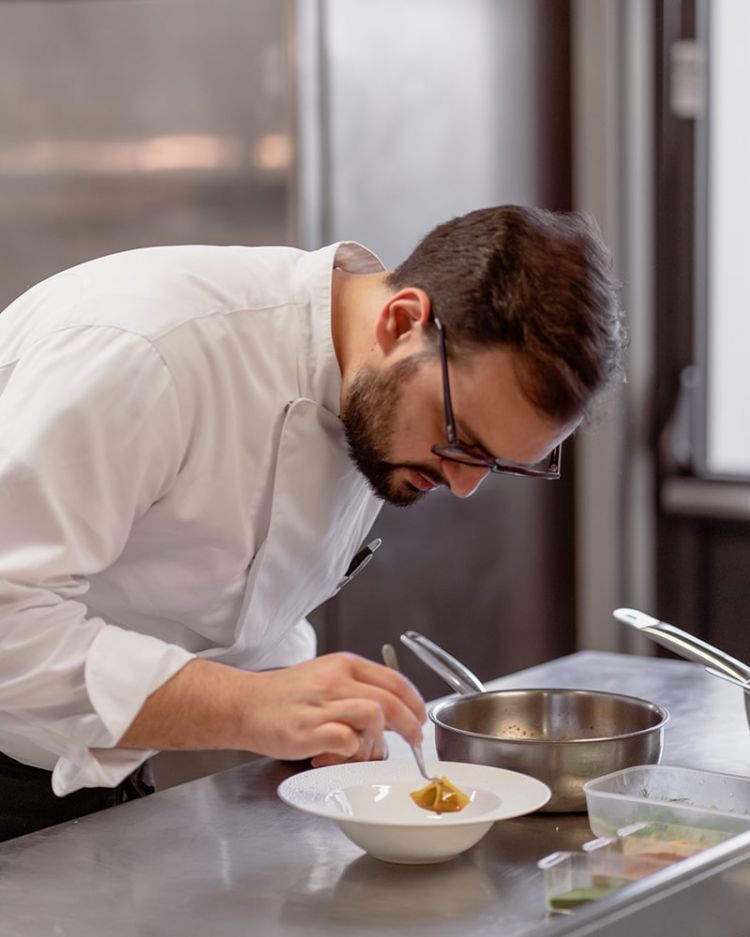 Nicola Annunziata, salertinano di Sarno, I Portici Hotel, Bologna
