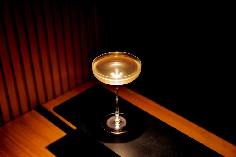 Nippo Champagne con vodka, acqua di rose, Italicus