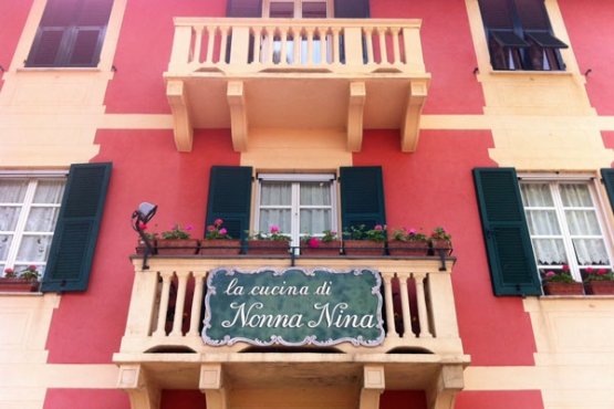 L'insegna de La Cucina di Nonna Nina a Camogli (Ge