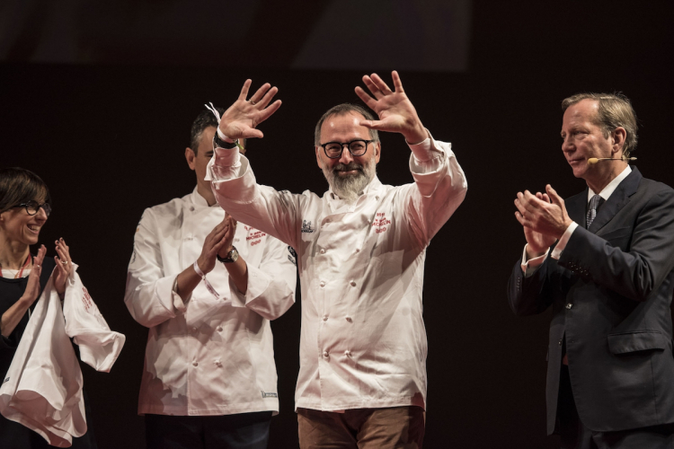 Norbert Niederkofler happily greets the audience 