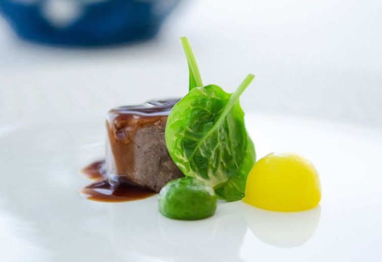 Uno dei piatti del ristorante Oltremare dell'hotel Due Torri