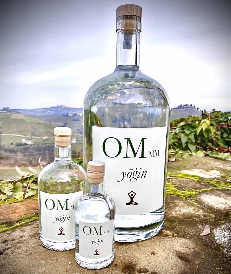 Om Yogin è prodotto solo con ingredienti naturali con l’infusione di 7 botanicals