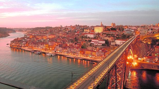 Una vista di Porto, una delle tappe della seconda 