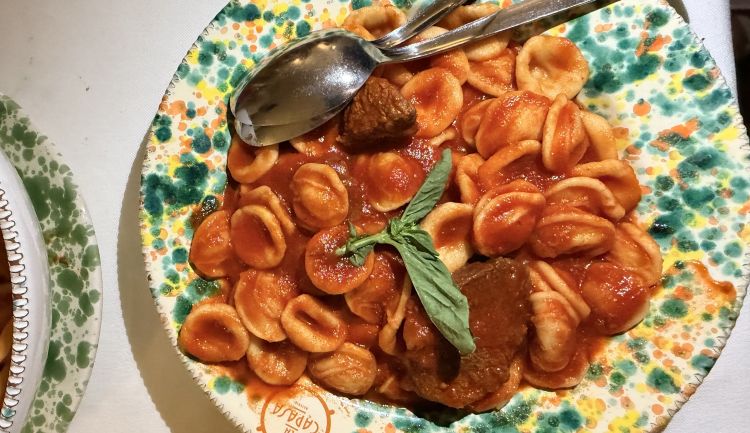 Immancabili le orecchiette, specialità pugliese