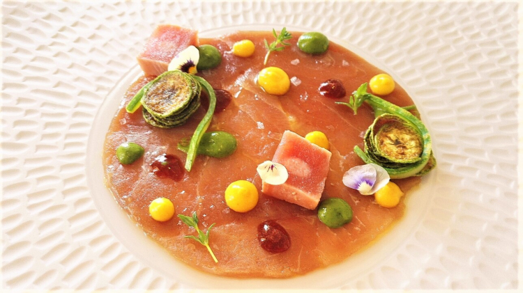 Palamita crudo e cotto con zucchine alla scapece